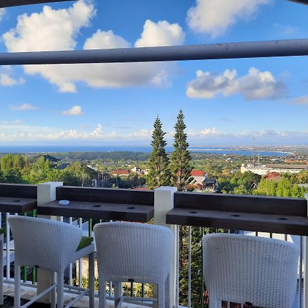 Maxonehotels At Bukit Jimbaran Экстерьер фото