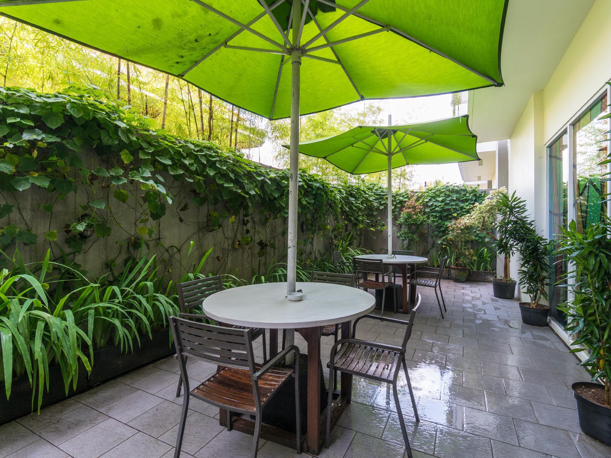 Maxonehotels At Bukit Jimbaran Экстерьер фото