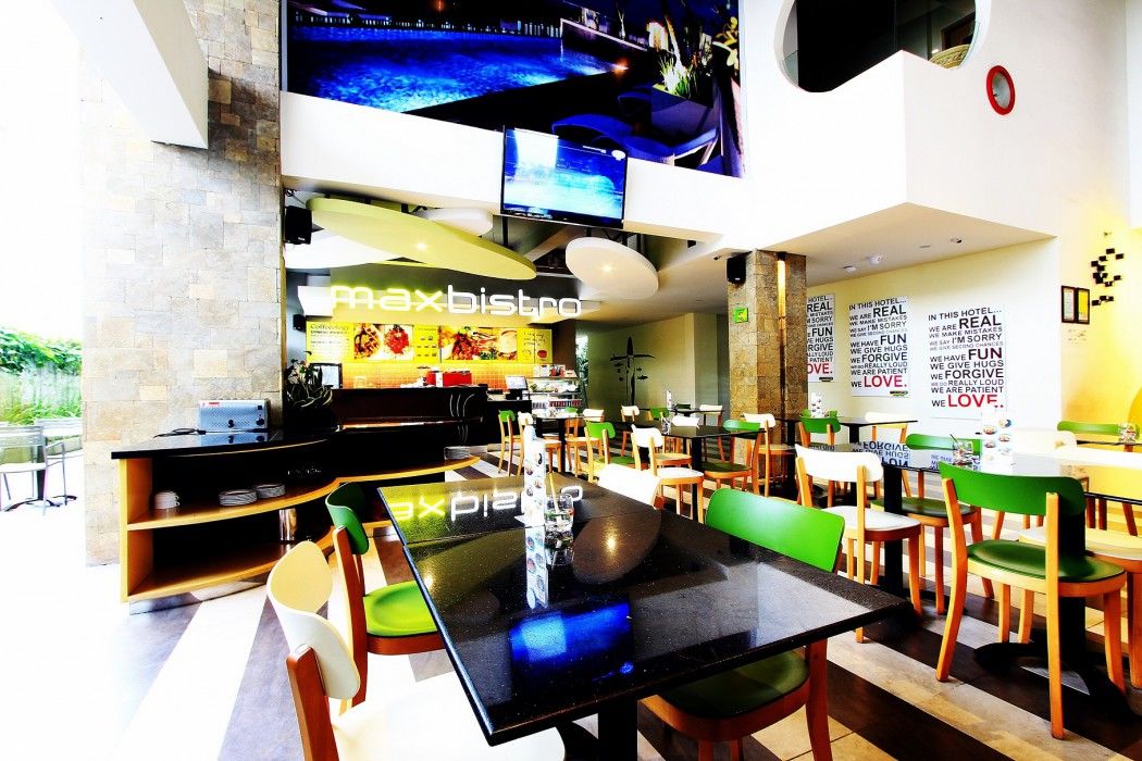 Maxonehotels At Bukit Jimbaran Экстерьер фото