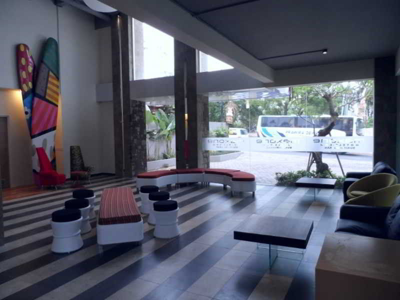 Maxonehotels At Bukit Jimbaran Экстерьер фото